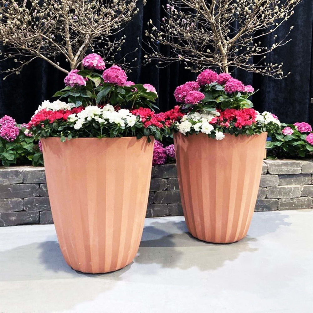 Crescent Garden Pleat Modern Planter