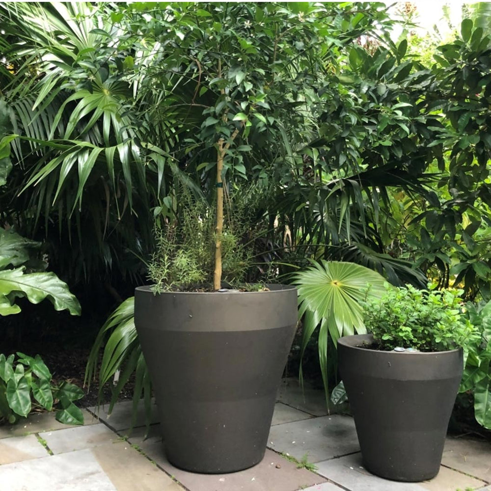 Crescent Garden Self-Watering Rim Planter